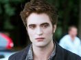روبرت باتينسون يتأمل في Twilight بعد 20 عاما